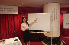 講演会(鹿屋 由佳様)